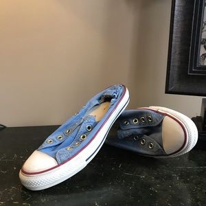 Converse slip on blue sneaker